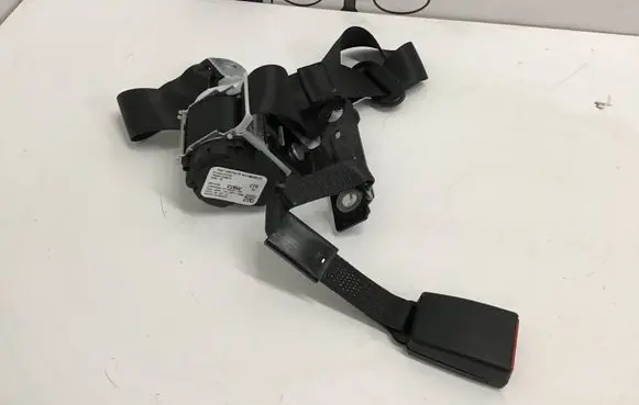 Dodge RAM Middle seatbelt (rear) P7AX82TX7AB