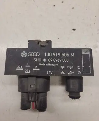 Volkswagen Polo Coolant fan relay 1J0919506M 898967000