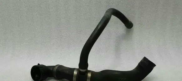 Mercedes-Benz SL R230 Engine coolant pipe/hose A2305012182