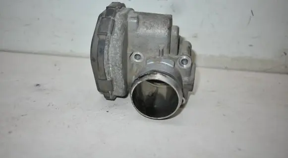 Citroen C4 II Throttle valve 9673534480