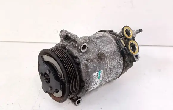 Land Rover Discovery 4 - LR4 Air conditioning (A/C) compressor (pump) 8W8319D629AD