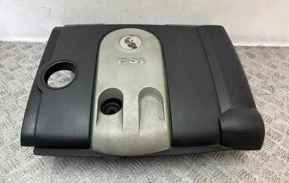 Volkswagen Golf V Engine cover (trim) 03C129607N