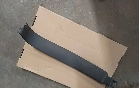 Volkswagen Touran II Rear sill trim cover 1T0853371C