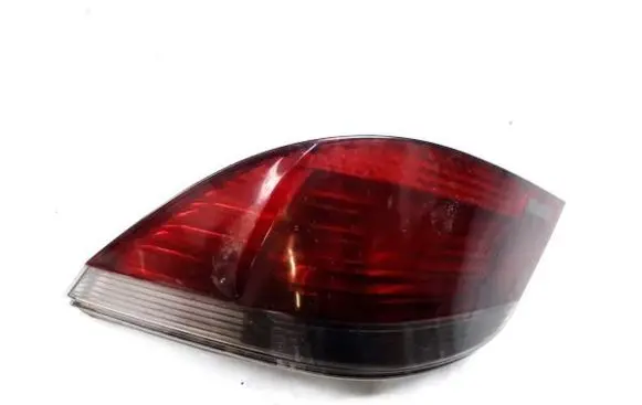 BMW 5 E60 E61 Rear/tail lights 6910768 2vp008679-0671095