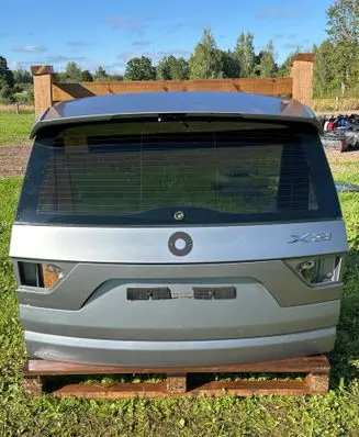 BMW X3 E83 Tailgate/trunk/boot lid