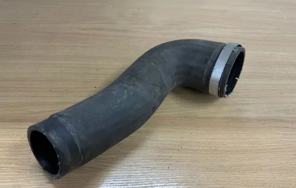 Volkswagen Golf VI Intercooler hose/pipe 1K0145832AF