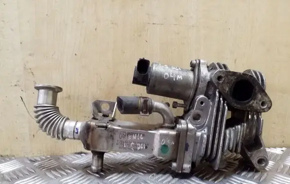 Renault Scenic II - Grand scenic II EGR valve cooler 7700107471 8200360566A 70007504