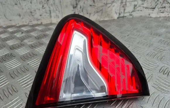 Renault Captur Rear/tail lights 265557893R