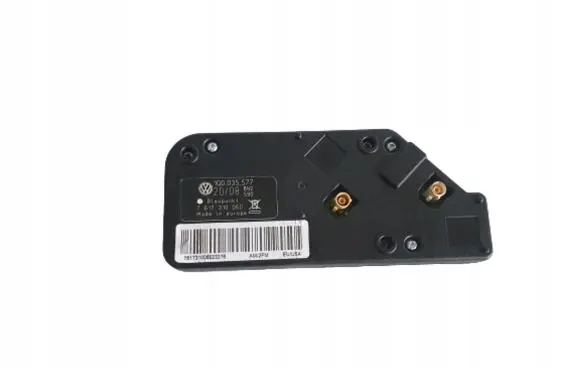 Volkswagen Eos Aerial antenna amplifier 1Q0035577