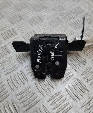 Opel Mokka Loading door lock