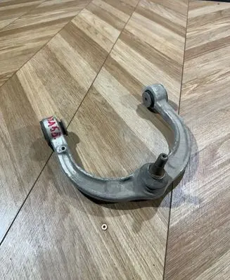 Mercedes-Benz R W251 Front lower control arm/wishbone