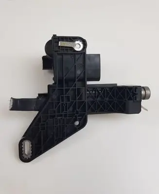 BMW 1 F20 F21 Voltage converter/converter module 680670101