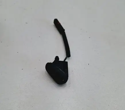 Mini Cooper Countryman R60 Windshield washer spray nozzle 