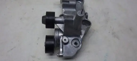 Renault Master III Generator/alternator bracket 