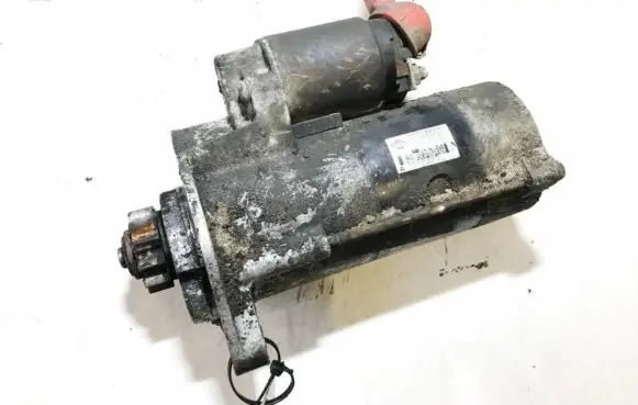 Nissan Pathfinder R51 Starter motor 23300eb300 m008t76071ze