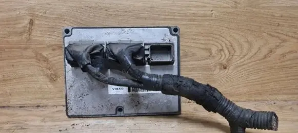 Volvo S40 Engine control unit/module ECU 30743371
