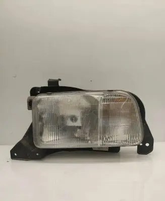 Chevrolet Tracker Headlight/headlamp