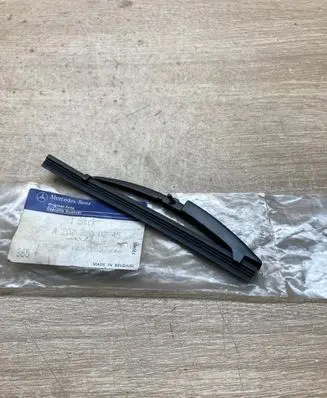 Mercedes-Benz C W202 Headlight wiper arm A2028200245