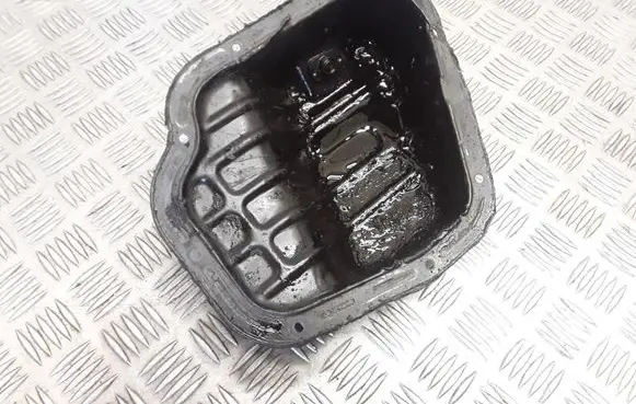 Nissan Micra Oil sump