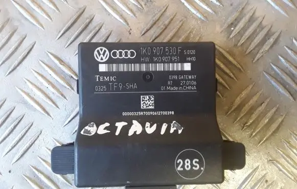 Skoda Octavia Mk2 (1Z) Other control units/modules 1K0907530F 1K0907951 0325TF9SHA