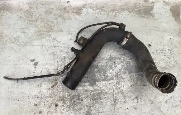 Toyota Avensis T250 Intercooler hose/pipe 173620R010