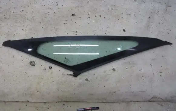 Opel Zafira C Front triangle window/glass KRIS235789