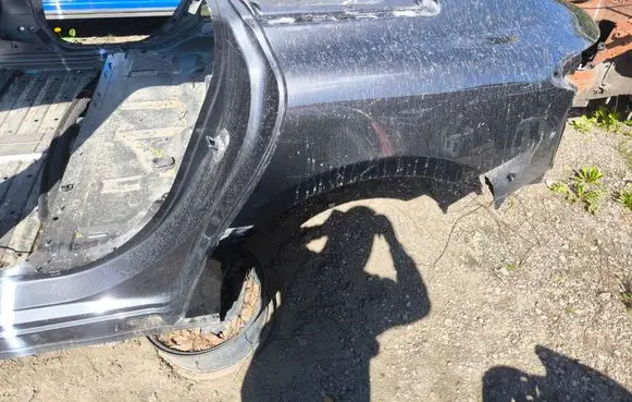 Mercedes-Benz EQE v295 Rear quarter panel