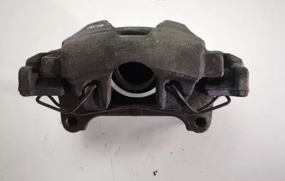 Volkswagen PASSAT B7 USA Front brake caliper P038