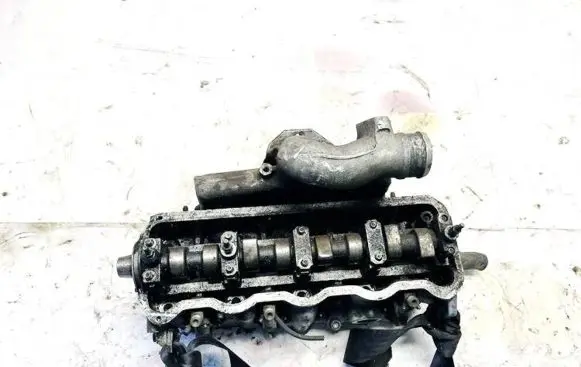 Volkswagen PASSAT B5 Engine head 028103373n