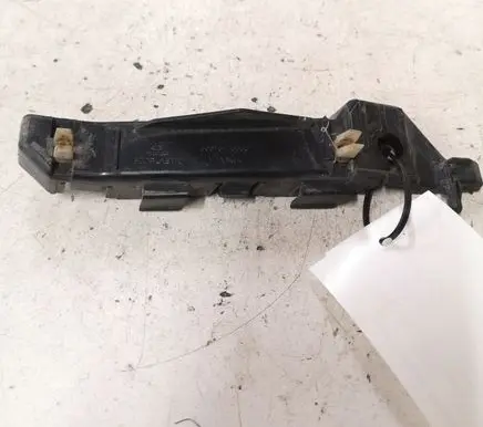 Hyundai Santa Fe Front bumper mounting bracket 865162B000
