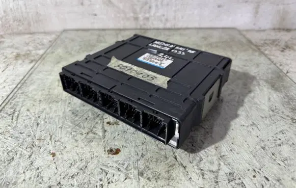 Mitsubishi Lancer Engine control unit/module 1860A420 E6T34899