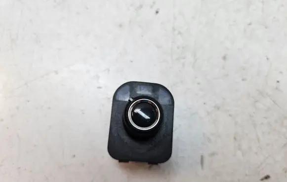 Audi A4 S4 B8 8K Wing mirror switch 8K0959565B