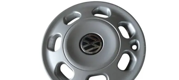Volkswagen PASSAT B4 R14 wheel hub/cap/trim 3A0601147A