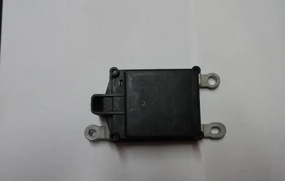 Nissan Leaf II (ZE1) Distronic sensor radar 28438-5SA0C