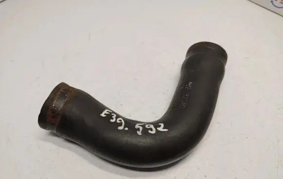 BMW 5 E39 Engine coolant pipe/hose 32640 11531740474