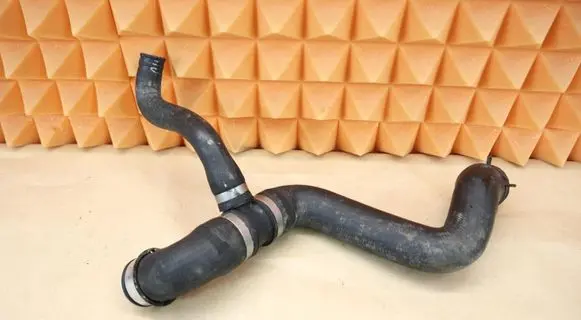 Mercedes-Benz ML W164 Engine coolant pipe/hose MB1645011182