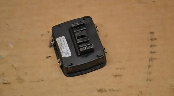 Porsche Macan (95B) Tailgate opening switch 95B959511B 7434