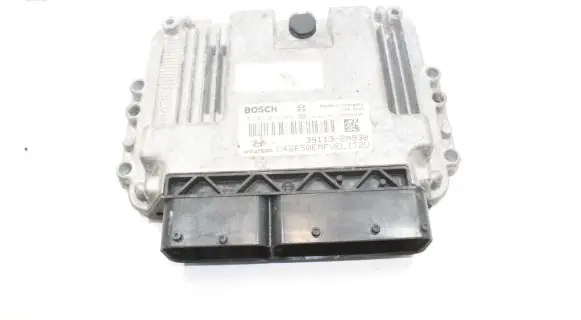 Hyundai i30 Engine control unit/module 391132A930 0281019084