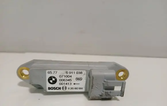 BMW X5 E53 Airbag deployment crash/impact sensor 6911038 071004 0285002064