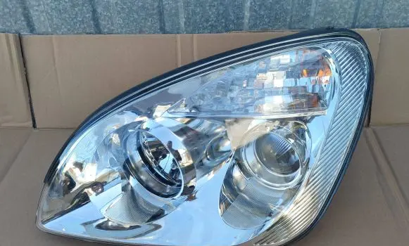 KIA Carens II Headlights/headlamps set 92101-100