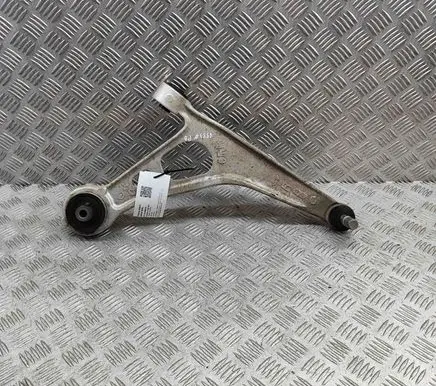 Nissan Qashqai J12 Front lower control arm/wishbone 545006UA0A