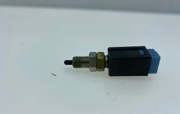 Clutch pedal sensor
