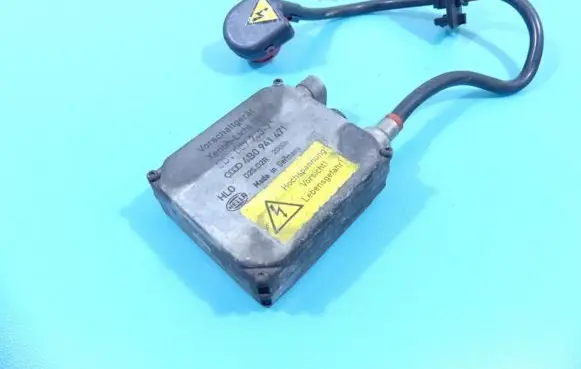 Headlight ballast module Xenon