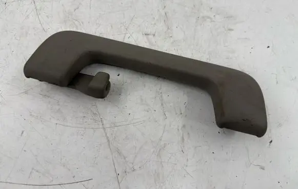 Audi A4 S4 B6 8E 8H Rear interior roof grab handle 8E0857608