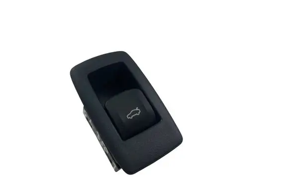 BMW 5 G30 G31 G38 Tailgate/boot open switch button 9327029