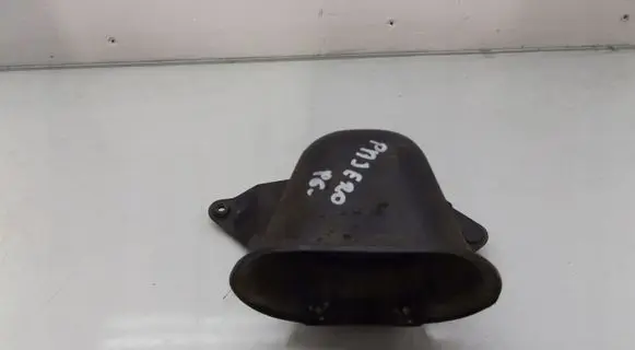 Mitsubishi Pajero Air intake duct part