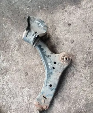 Volvo XC60 Front lower control arm/wishbone 8G9N3A052A