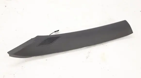 Skoda Octavia Mk4 Other sill/pillar trim element 5E3867233