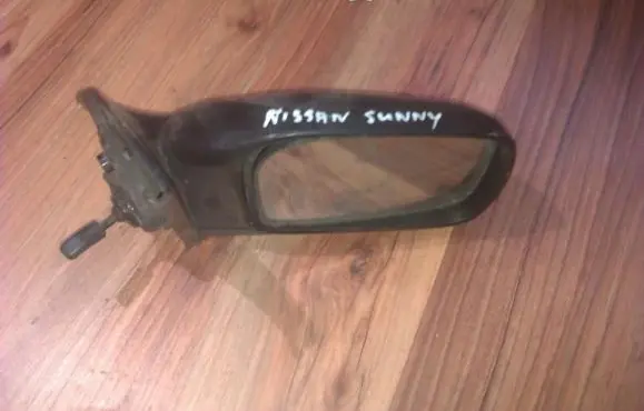 Nissan Sunny Front door electric wing mirror