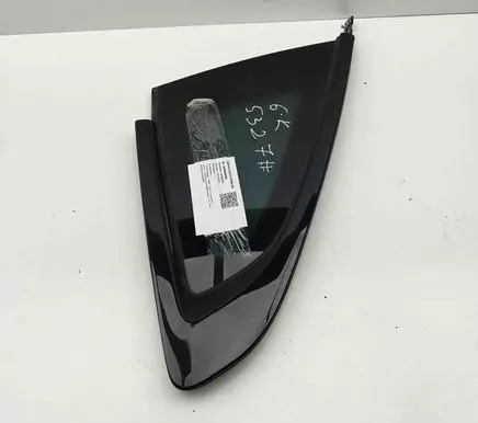 BMW 2 F44 Rear side window 7483159